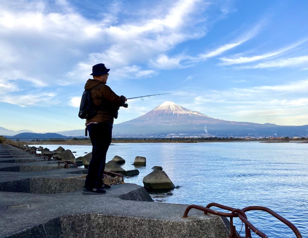 釣りをする様子