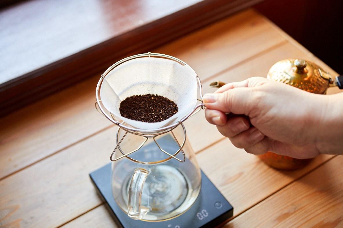 決定版】コーヒースケールのおすすめをプロが解説。プロ愛用品・ハリオ