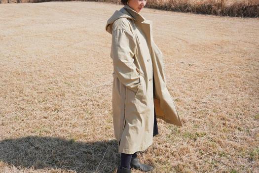 UNIQLO 赦す U フーデッドロングコート Lサイズ カーキ 