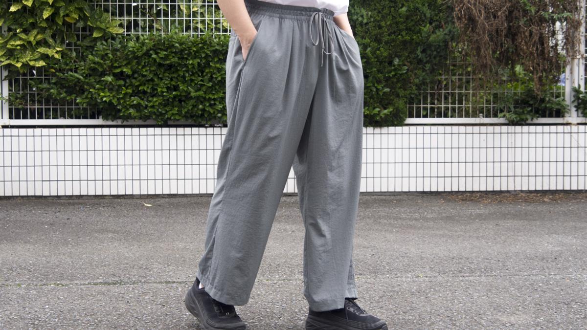 MUJI Laboの新作「風を通すワイドパンツ」が涼しすぎる。 通気性も 