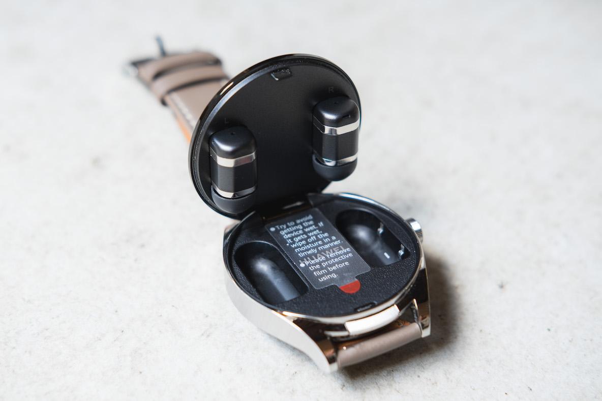 スマートウォッチとワイヤレスイヤホンを1つにしたら「あの煩わしさ