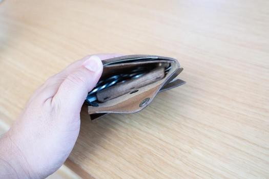 2年ぶりにお財布を見直す。このミニ財布が長財布からの乗り換え