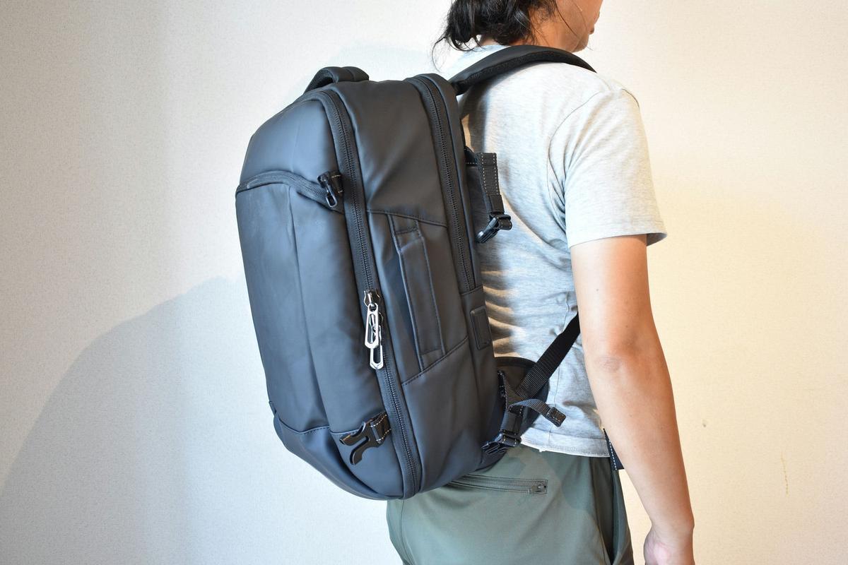 airbackブラックバックパック 衣類圧縮 AIRBACK リュック ブラック makuake 圧縮 - メルカリ