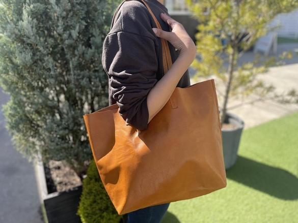 karufuwaleathertotebag1.jpeg?w=585