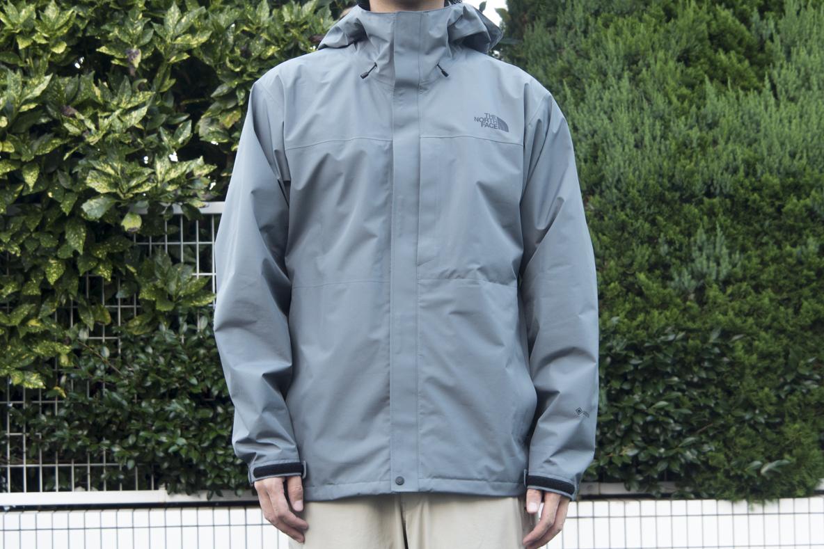 1年半愛用しているTHE NORTH FACE”定番GORE-TEXジャケット”が活躍する