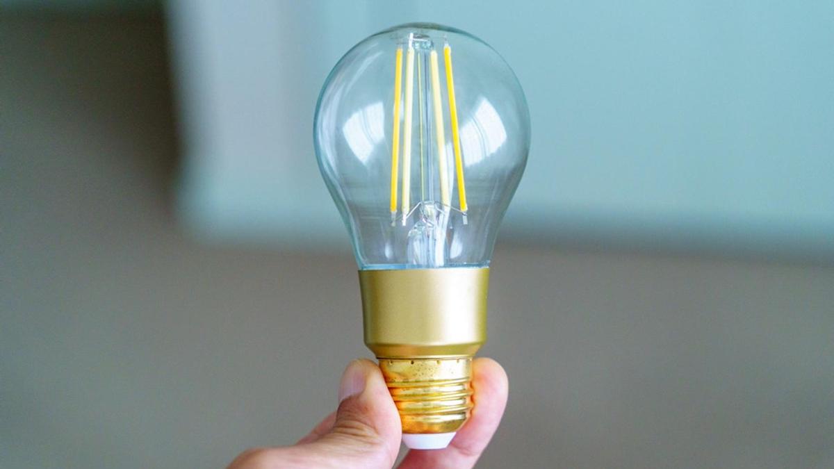 StyleのLED電球で「スマート家電デビュー」。節電や防犯にも活躍