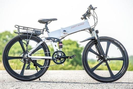 2つ折りにして持ち運べる。坂道も余裕な電動アシストマウンテンバイク