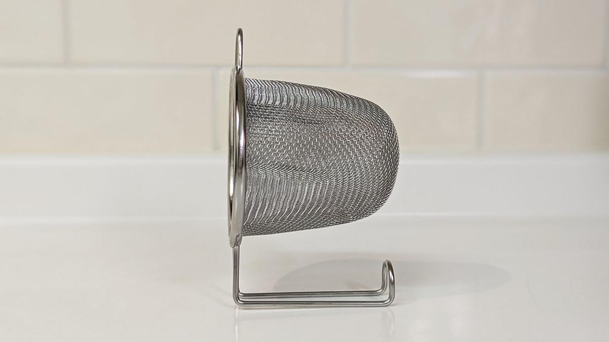 「急須を出す面倒」を、職人技が光る「深型茶こし」が解決!毎日簡単に茶葉からお茶を飲めて...幸せ