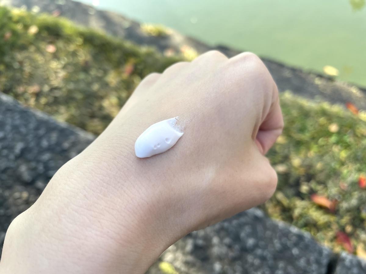 「アトリックス　ビューティーチャージプレミアム　瞬感つや美肌ケア　無香料」