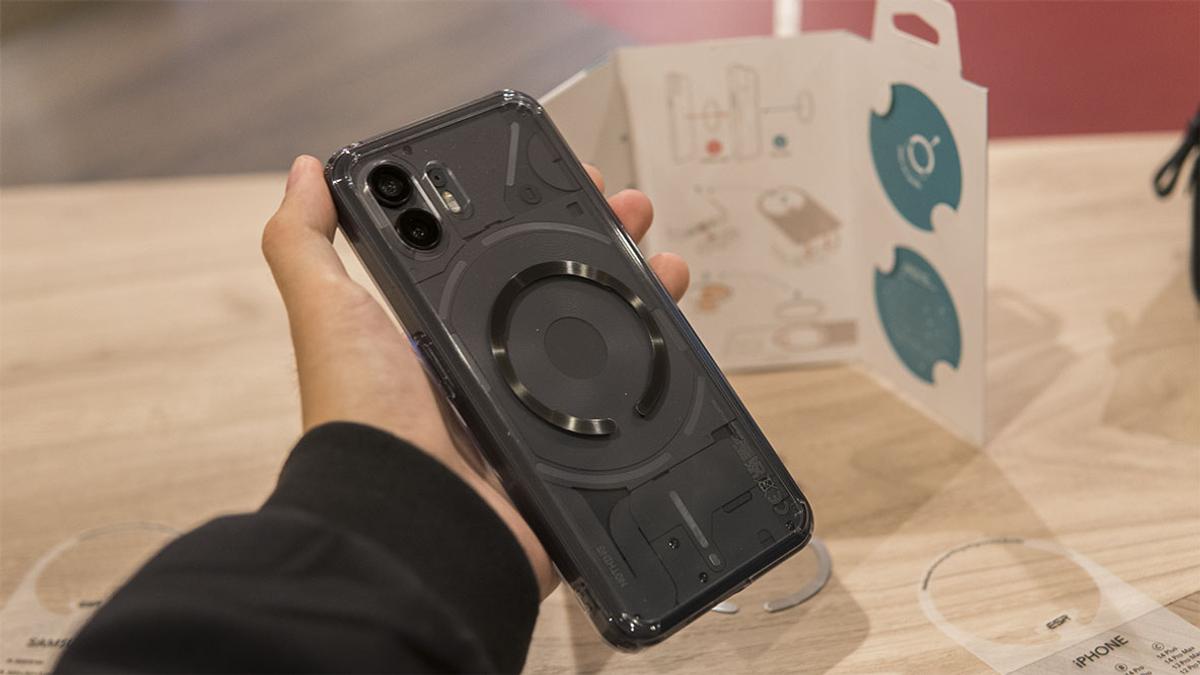 Android手機也可以使用MagSafe功能?只需裝上這個神奇的ESR億色「HaloLock 引磁環(磁吸貼)」盡享磁吸式充電的便捷樂趣! Android手機也可以使用MagSafe功能?只需裝上這個神奇的ESR億色「HaloLock 引磁環(磁吸貼)」盡享磁吸式充電的便捷樂趣!