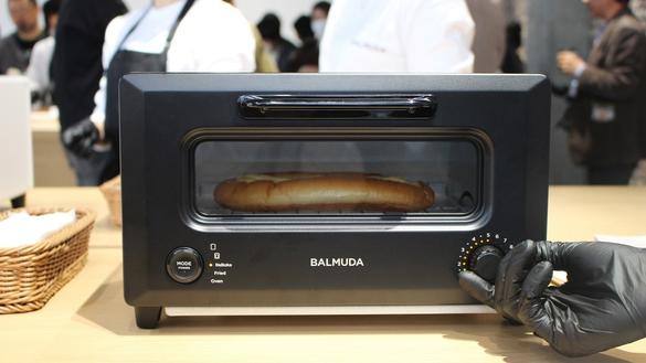 バルミューダの新作「Re Baker」なら、テイクアウトしたフードも出来 