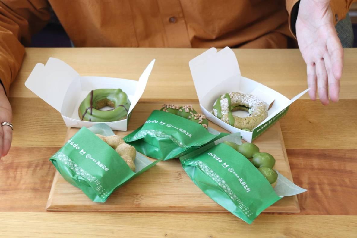ミスド×祇園辻利コラボドーナツ」全5種類を食べ比べてみた | ROOMIE