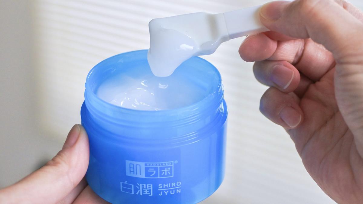 保濕不黏膩!價格親民、敏乾肌友善的肌研 Hada Labo「白潤藥用美白凝膠」 保濕不黏膩!價格親民、敏乾肌友善的肌研 Hada Labo「白潤藥用美白凝膠」