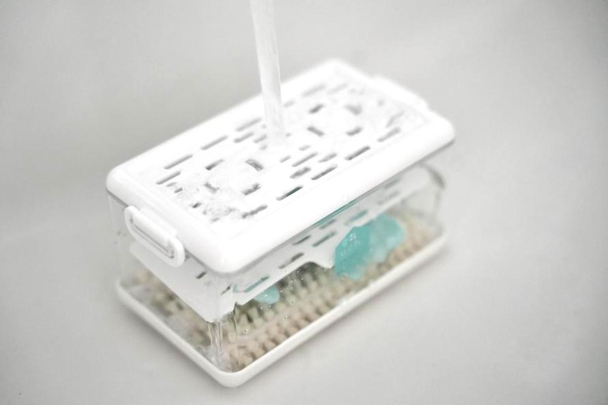 肥皂盒兼洗衣刷！用COGIT的傑作解決「肥皂無法完全用完」的問題，清洗鞋子及衣領更加省時省力