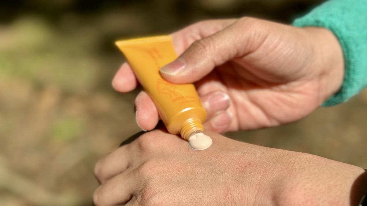敏感肌必備！潤色防水、非化學成分，延展性極佳的防曬霜