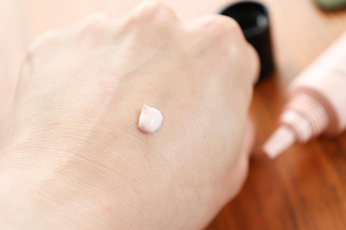 首里石鹸「SuiRichAroma Spa発想 フルーツ&ミネラルベール うるうるお出掛け素肌乳液(皮脂吸着沖縄マリンミネラル配合)」
