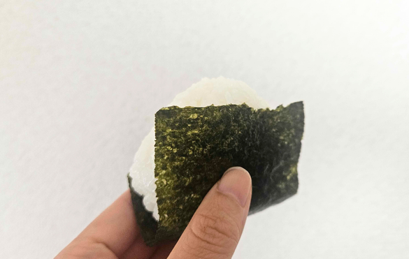 いいお米といい塩で握った「塩むすび」が絶品だった【ROOMIEの