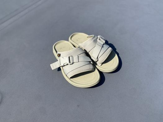 teva 裸足 オファー サンダル