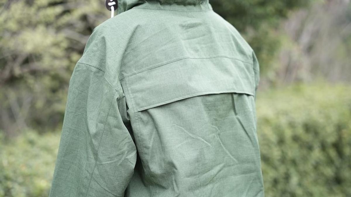 Workman 「像背包一樣的登山夾克」,功能性極強且價格只需 4,900 日元 Workman 「像背包一樣的登山夾克」,功能性極強且價格只需 4,900 日元