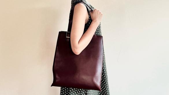 通勤もオフも毎日使ってる2wayトートバッグ、こう見えてかなり機能的