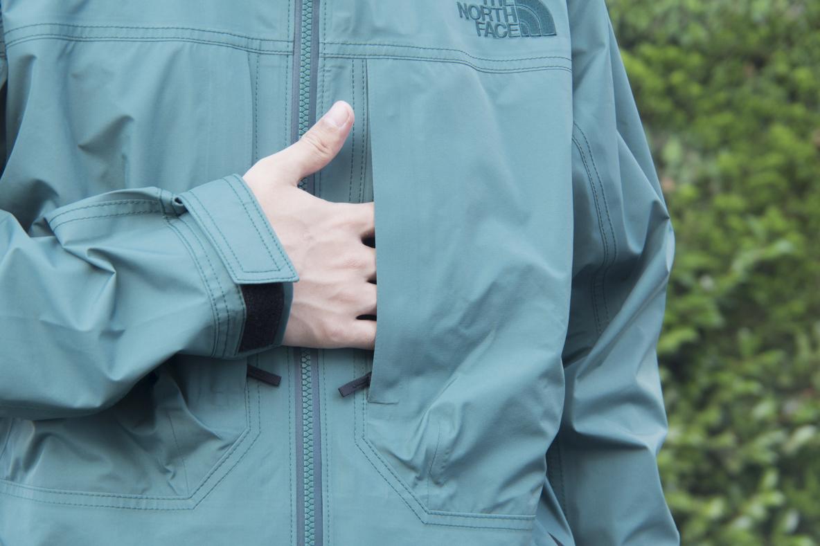 THE NORTH FACEの「ハイカーズジャケット」が梅雨時に最強説