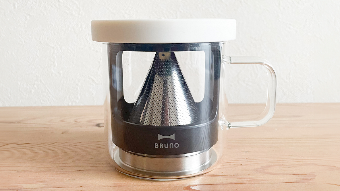 BRUNO 的「一人用手沖滴漏式咖啡杯」不僅易於清潔,還能節省空間! BRUNO 的「一人用手沖滴漏式咖啡杯」不僅易於清潔,還能節省空間!