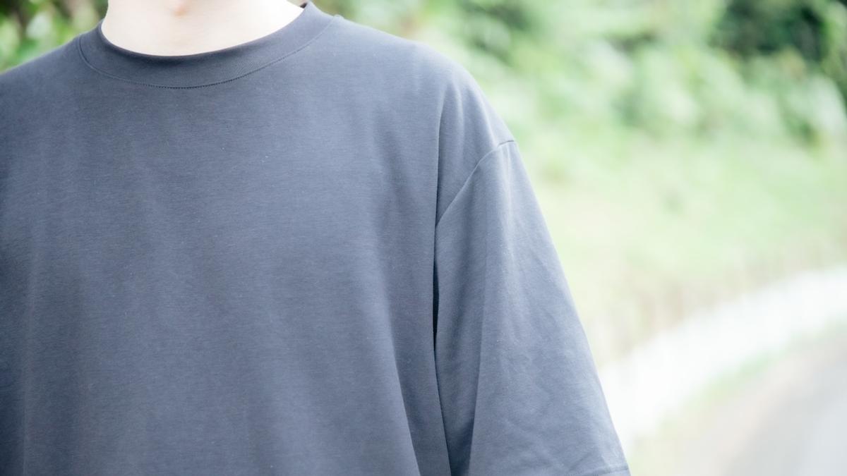 UNIQLO 的「AIRism 棉質寬版圓領 T 恤」已經佔據我的衣櫃!簡約百搭、一年四季都實穿,這就是為什麼我會忍不住購買更多的原因 UNIQLO 的「AIRism 棉質寬版圓領 T 恤」已經佔據我的衣櫃!簡約百搭、一年四季都實穿,這就是為什麼我會忍不住購買更多的原因
