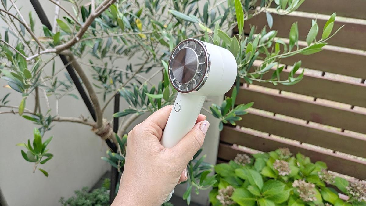 在3COINS發現了「今年常見的冷卻型手持風扇」,試用後發現… 在3COINS發現了「今年常見的冷卻型手持風扇」,試用後發現…