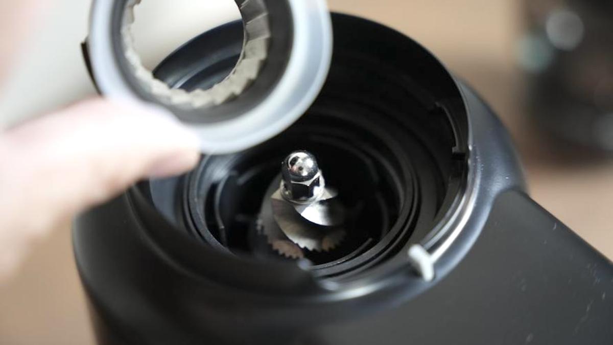 我對 HARIO 的高速電動磨豆機愛不釋手,如果能早點購買它就好了! 我對 HARIO 的高速電動磨豆機愛不釋手,如果能早點購買它就好了!