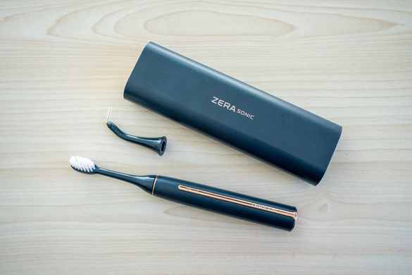 除菌と乾燥もできて衛生的！ 音波振動歯ブラシ「ZERA SONIC」は