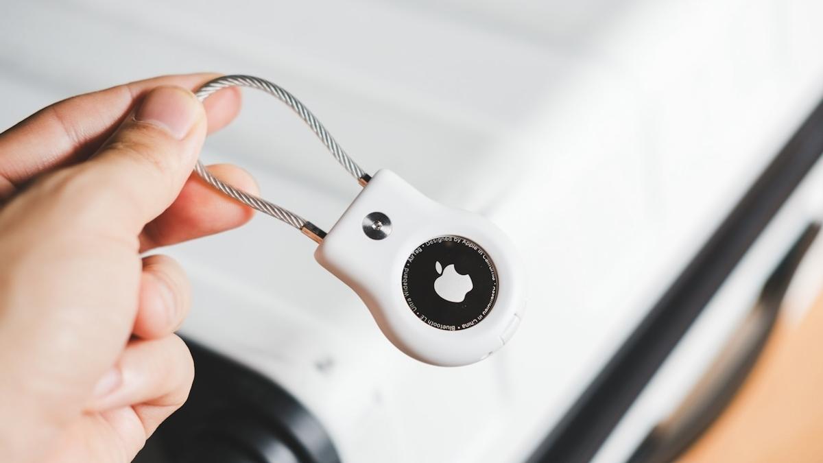 AirTag 可以上飛機嗎?Apple AirTag 不只能防止行李遺失!這個隱藏功能,讓它成為出國旅行必備神器!(內附實測結果) AirTag 可以上飛機嗎?Apple AirTag 不只能防止行李遺失!這個隱藏功能,讓它成為出國旅行必備神器!(內附實測結果)
