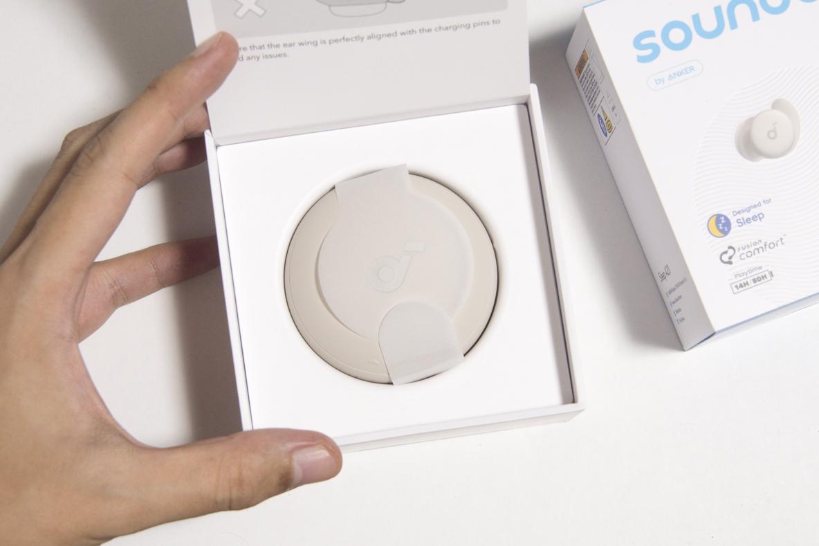 Ankerの最新型「睡眠用イヤホン」をさっそく試してみた！ 毎晩の必需品