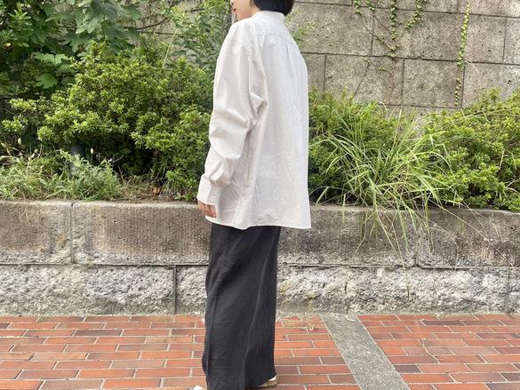 UNIQLO:Cの「ブロードオーバーサイズシャツ」、色違いでもう1着