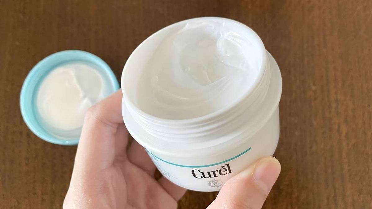 乾燥髮質救星!Curél 珂潤「保濕護髮霜」讓髮絲與肌膚都備受呵護 乾燥髮質救星!Curél 珂潤「保濕護髮霜」讓髮絲與肌膚都備受呵護