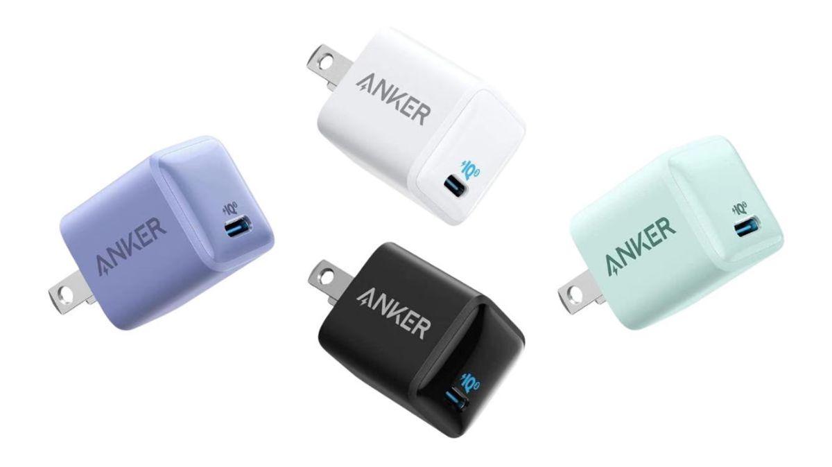 1,415円で買えるAnkerの小型万能充電器。全部のバッグに入れておいて良いかも【Amazonセール】 | ROOMIE（ルーミー）