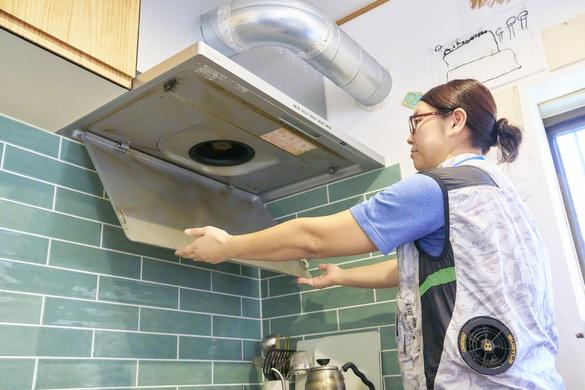 クリーニング後1週間しか使ってない食器棚 カウンター