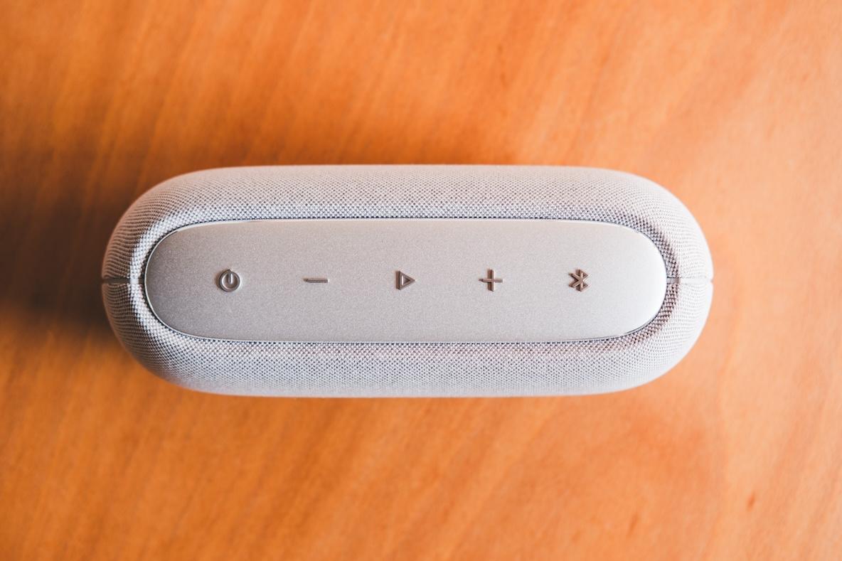 Harman Kardon」はデザインも音質も妥協なし！ どこにいても