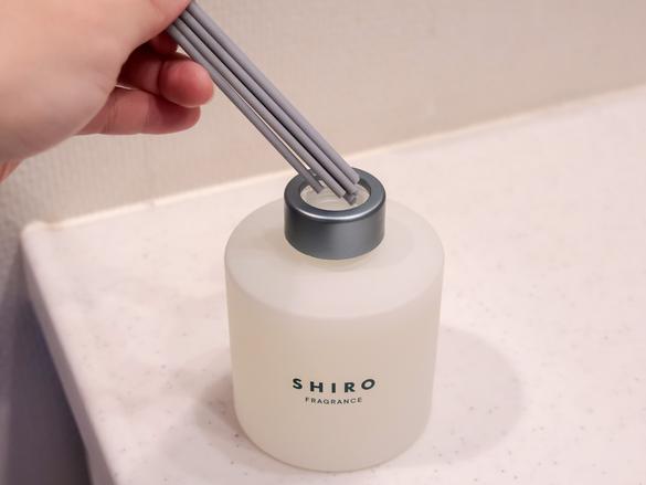 ディフューザー」、いろいろ試したけれど一番ふわっと香るのはSHIROの 