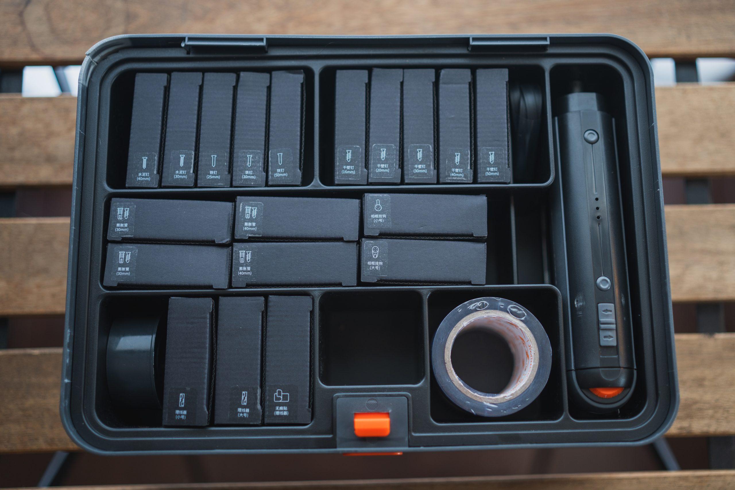 これからDIY始める人にもいいかも。見た目もスマートな工具が一式に