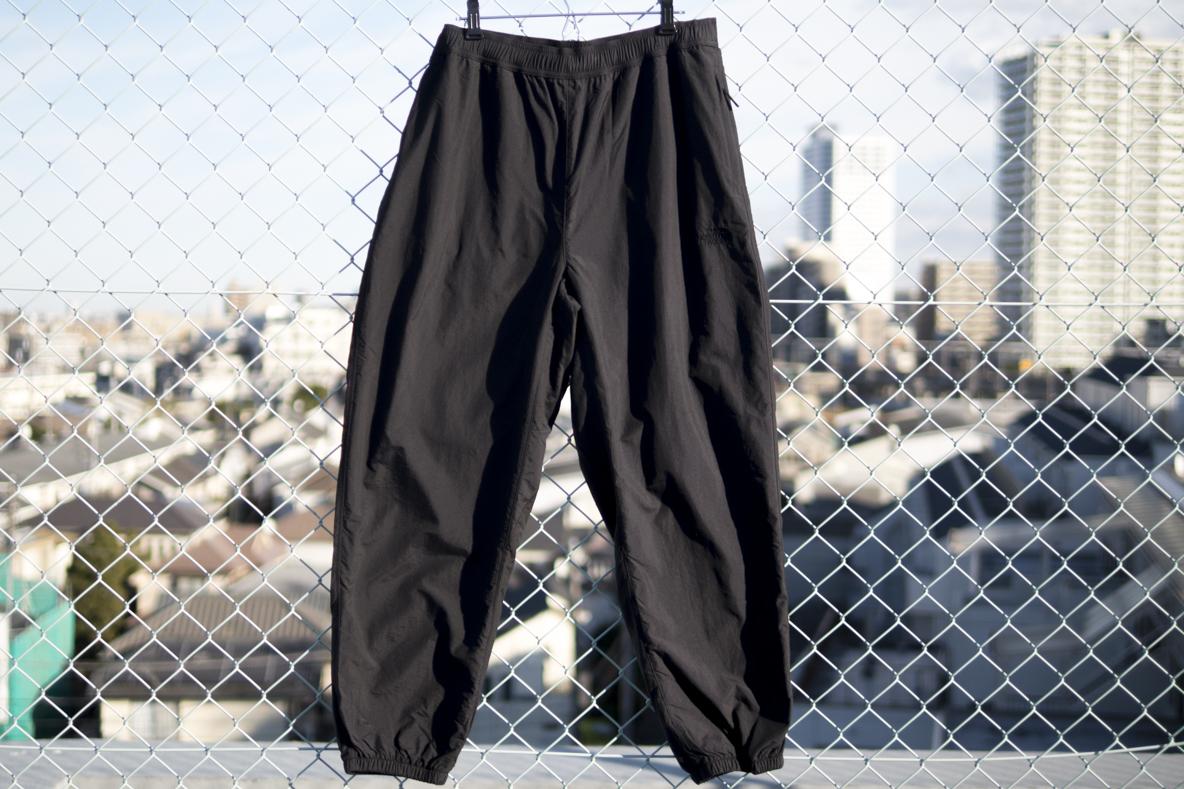 今年の暖パンもう決めた？ THE NORTH FACEの「ノマドパンツ」は