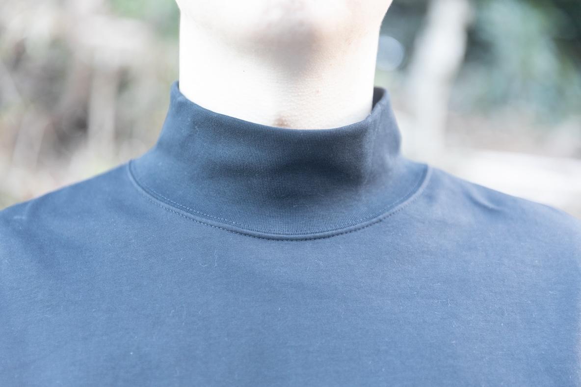 ユニクロUの「ブラッシュドモックネックTシャツ」を買って2カ月