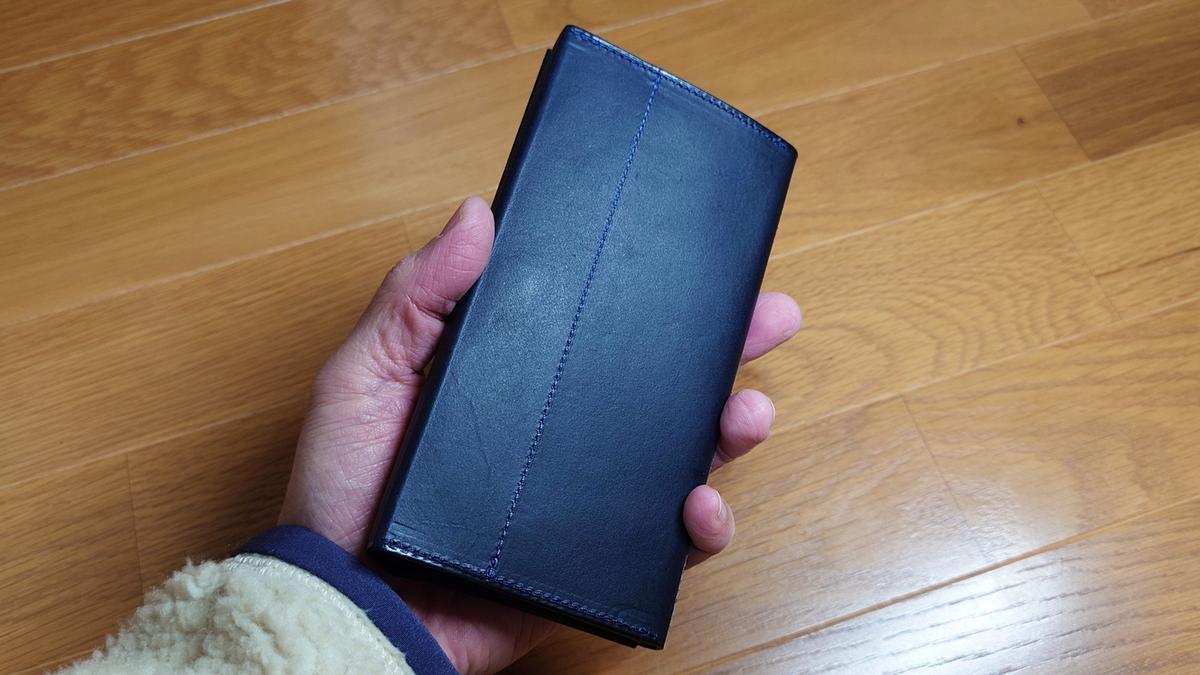 厚さ1.6cmで、カードも鍵も全部入る！薄型長財布「dritto 1」を使って
