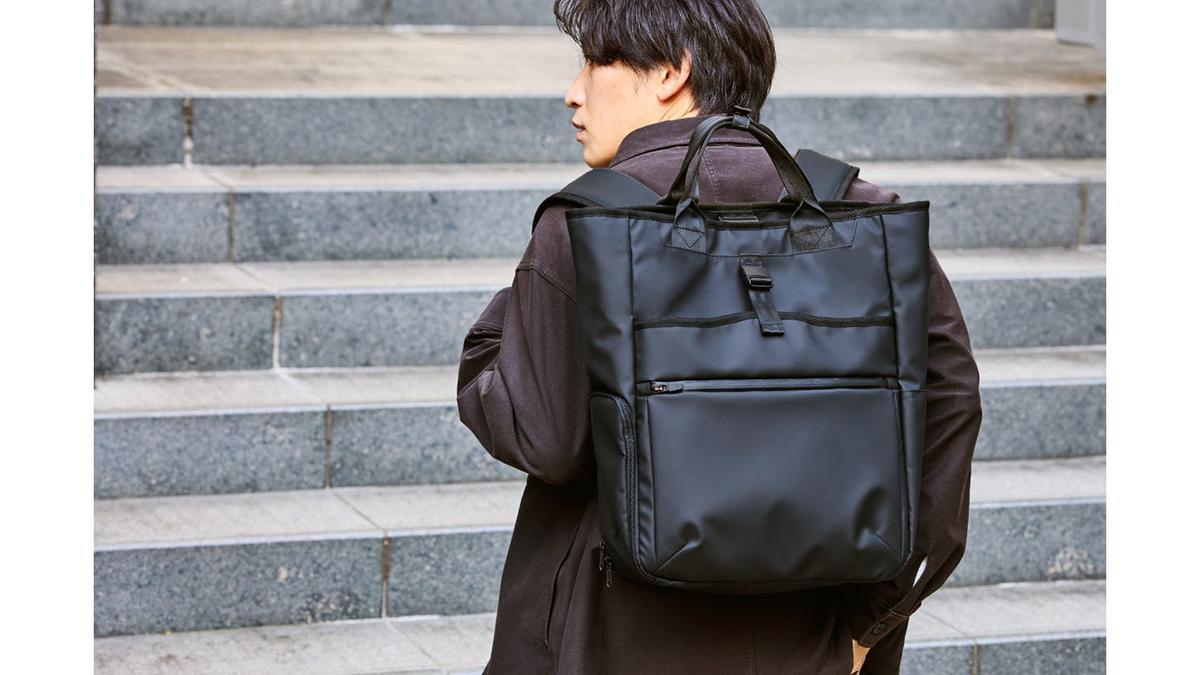 新品　ユニクロC   2WAYユーティリティバッグ　ブラック　UNIQLO C UNIQLO:Cの新作「2WAYユーティリティバッグ」、3,990円なのによ