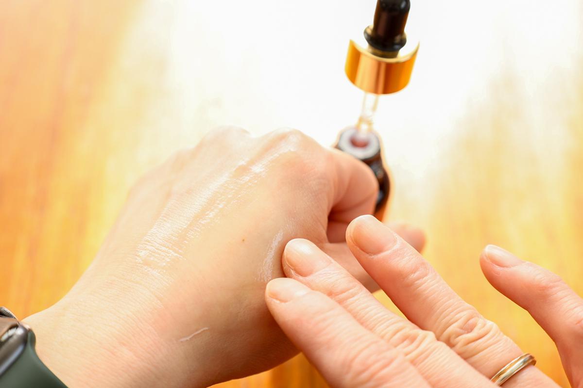 コスデバハ「アゼライン酸10%セラム」