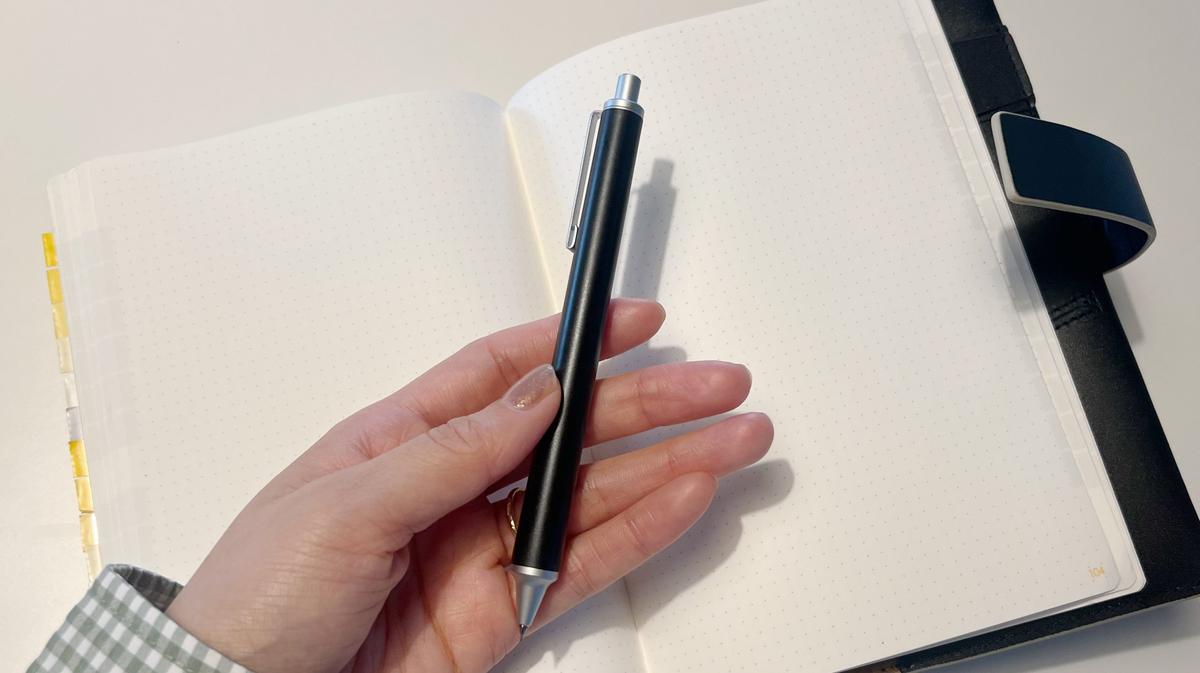 MUJI 無印良品「ABS 可寫到底自動筆」好寫不手酸,平價文具控必收! MUJI 無印良品「ABS 可寫到底自動筆」好寫不手酸,平價文具控必收!