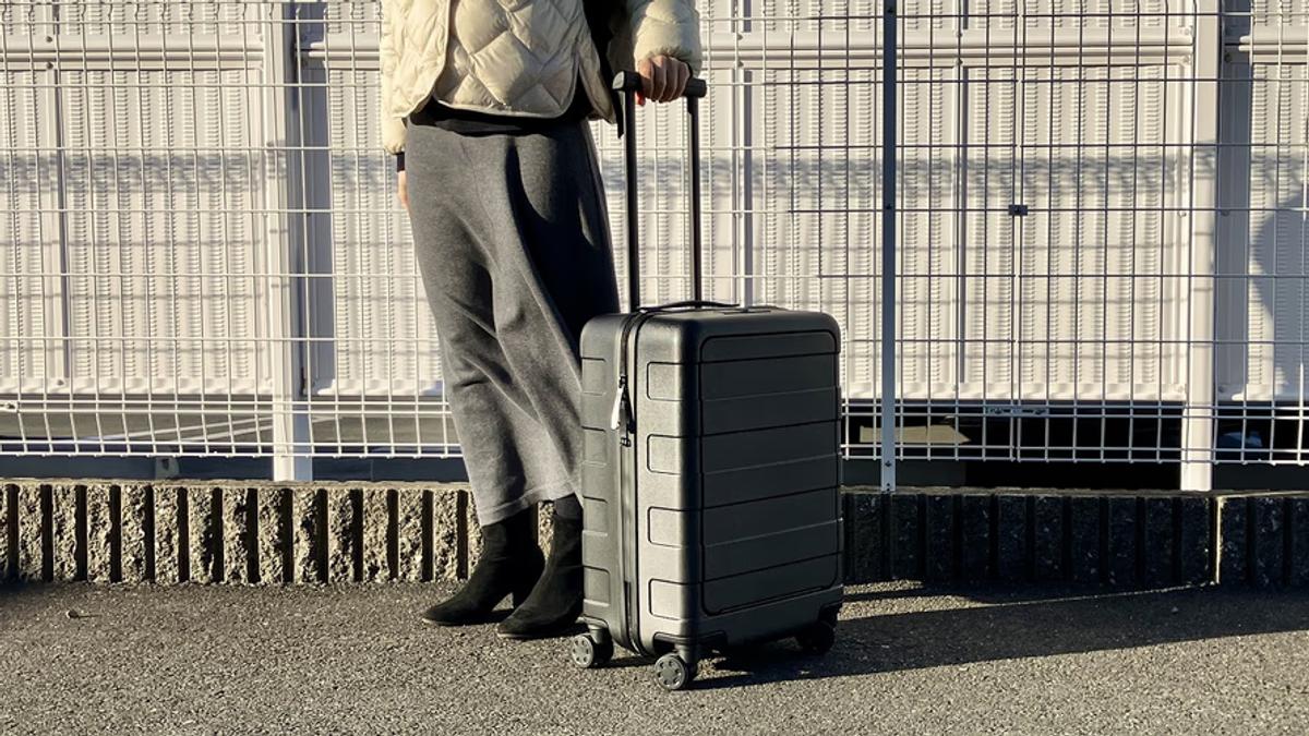 無印良品「バーを自由に調節できる フロントオープンキャリーケース(32L)」