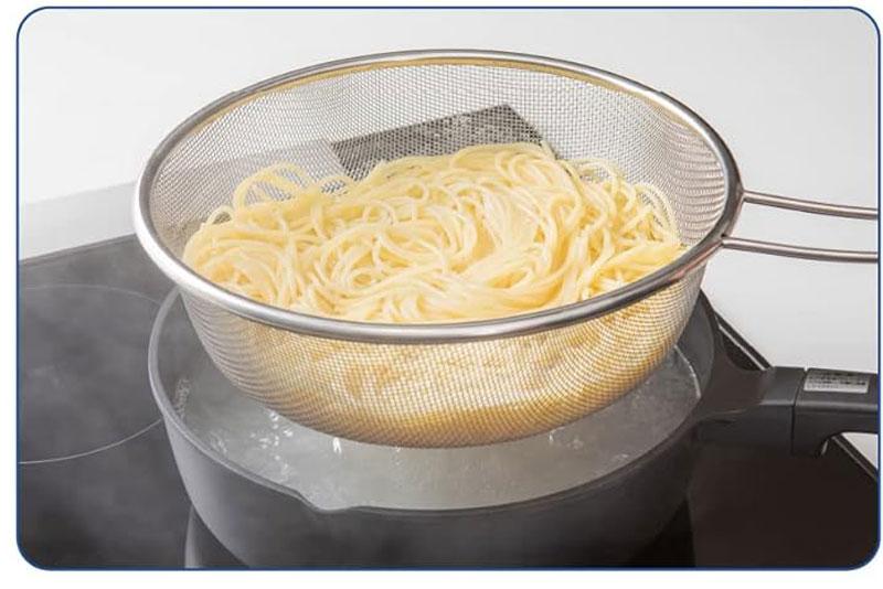 キッチン鋏、まな板、おろし器…貝印の便利な調理器具で新生活の キッチン鋏、まな板、おろし器…貝印の便利な調理器具で新生活の