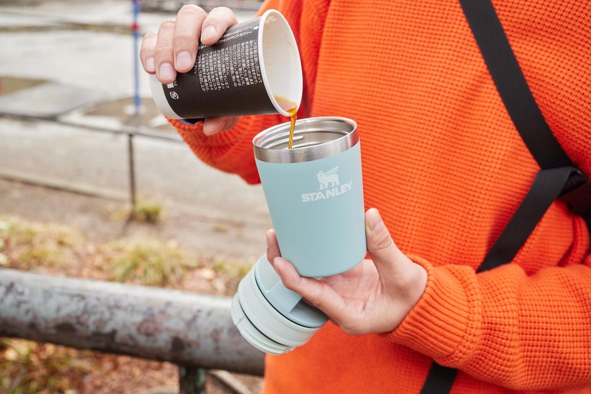 スタンレー愛用ライターも大満足！ 大人気の「フタつき真空マグ」の