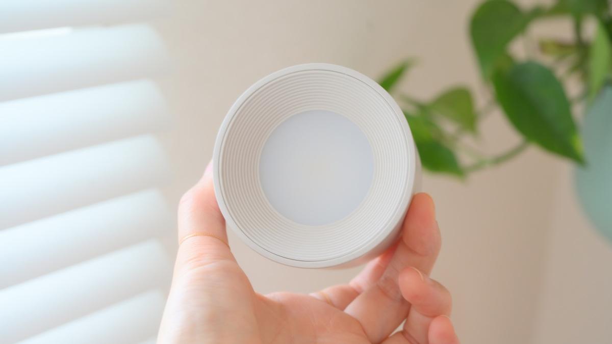 租屋族友善照明!atRise「LED 燈」免打孔設計,輕鬆安裝更靈活! 租屋族友善照明!atRise「LED 燈」免打孔設計,輕鬆安裝更靈活!