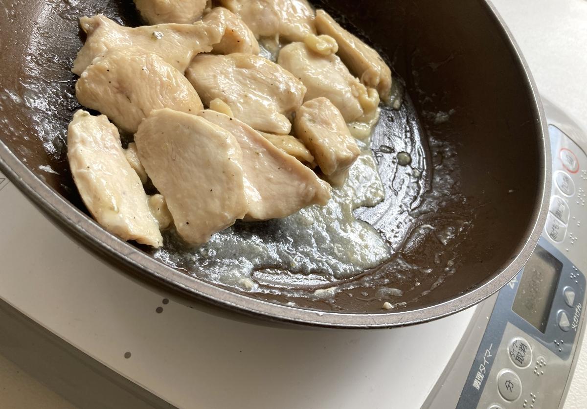 理研「下味冷凍用おかずの素パッとジュッと ねぎ塩麴チキン用」